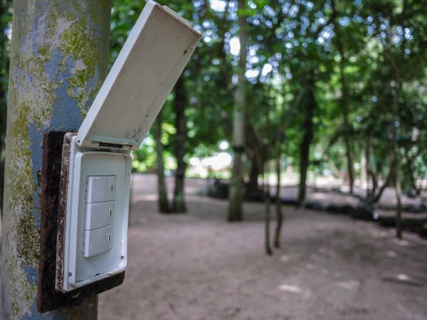 Outdoor Light Switch Repair